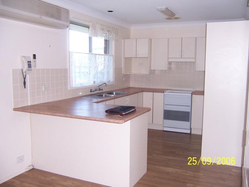 2 Bindon Close, Bomaderry NSW 2541