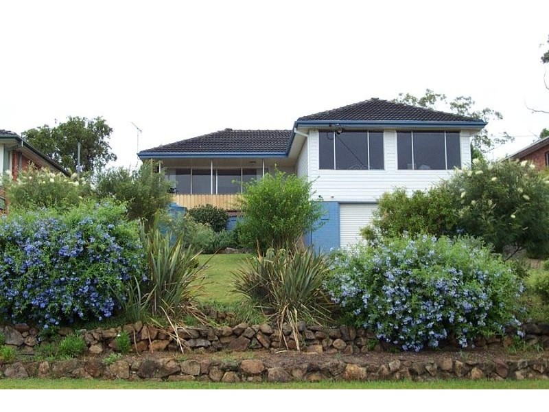 8 Elder Crescent, Nowra NSW 2541