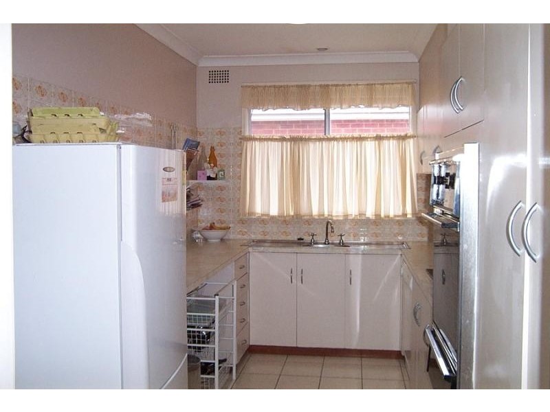 8 Elder Crescent, Nowra NSW 2541