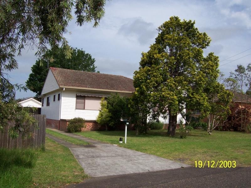 32 Colyer Avenue, Nowra NSW 2541