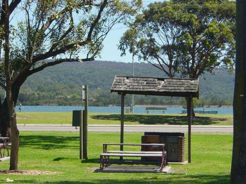 11a Duke Street, Point Frederick NSW 2250