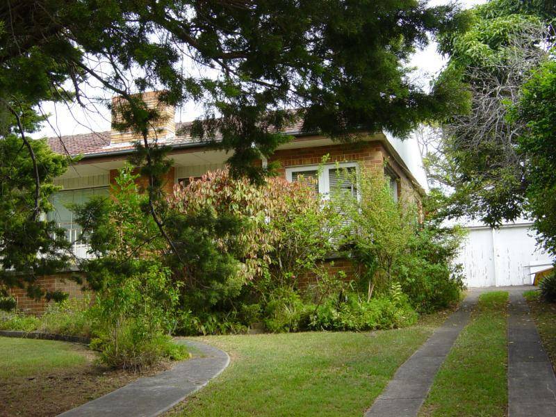 68 Albany Street, Point Frederick NSW 2250