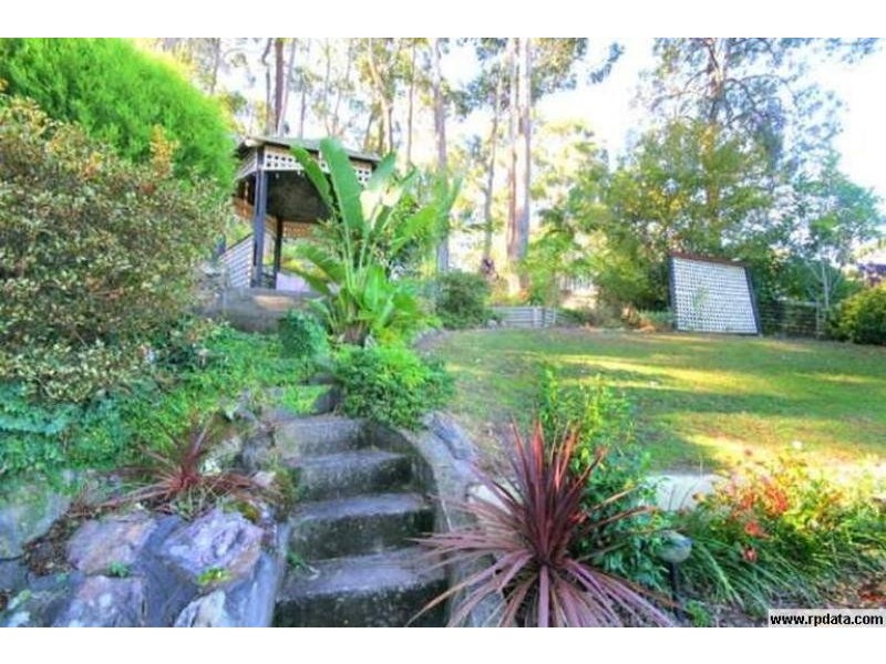 3 Dana Close, Wyoming NSW 2250