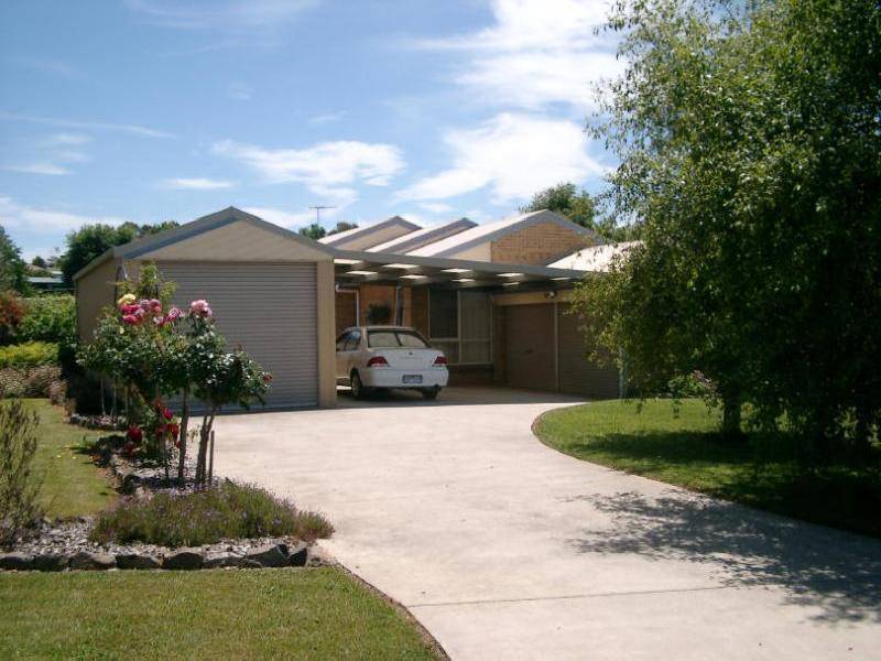 4 Clinton Court, Leongatha VIC 3953