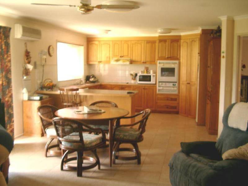 4 Clinton Court, Leongatha VIC 3953