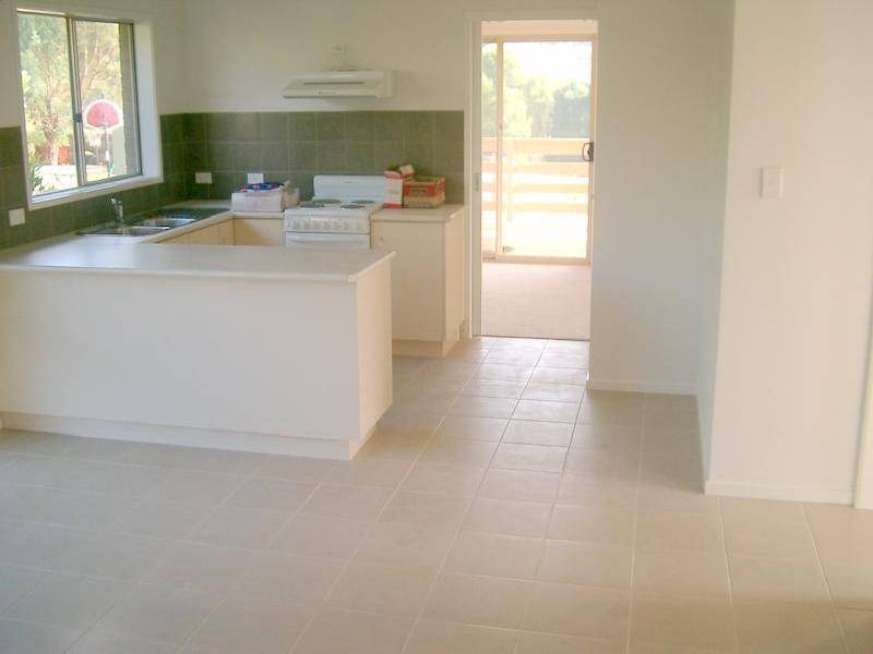 9 Laura Grove, Leongatha VIC 3953