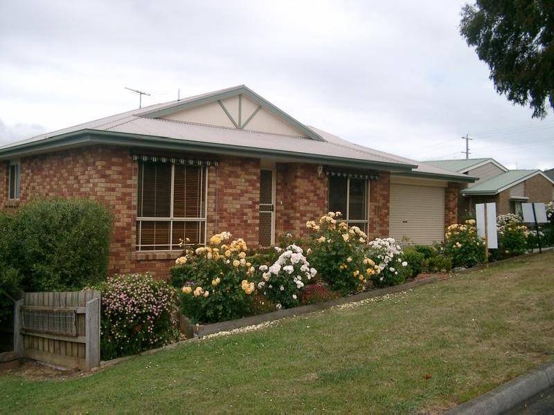 11 Warralong Court, Leongatha VIC 3953