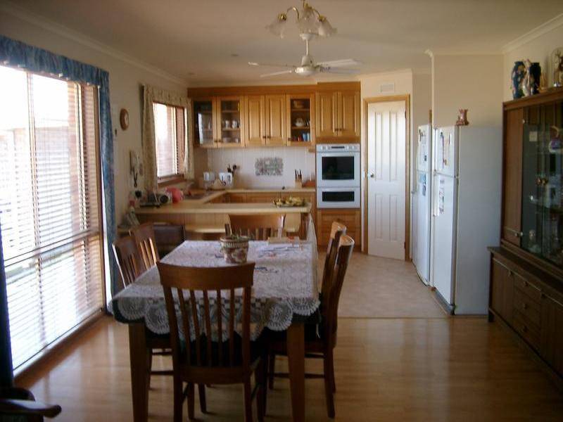 11 Warralong Court, Leongatha VIC 3953