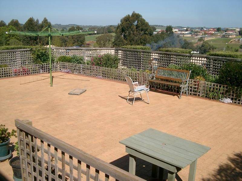 11 Warralong Court, Leongatha VIC 3953