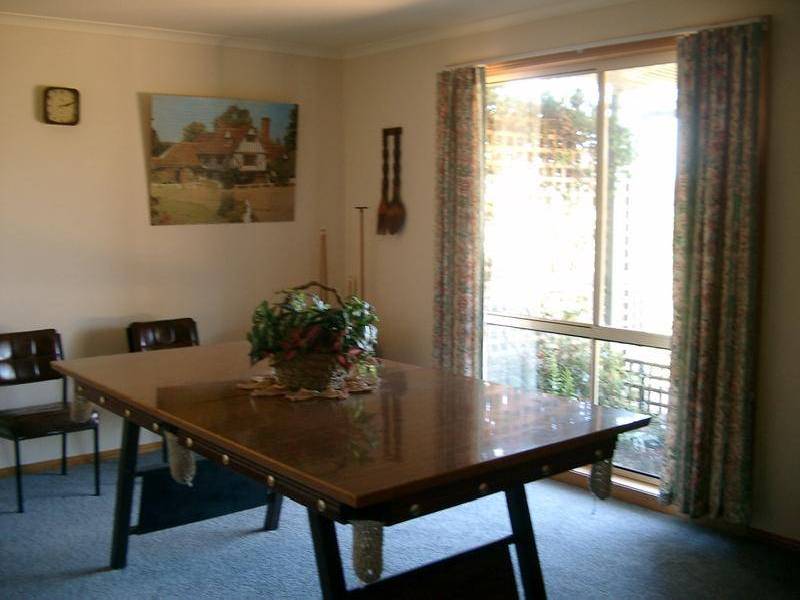 11 Warralong Court, Leongatha VIC 3953