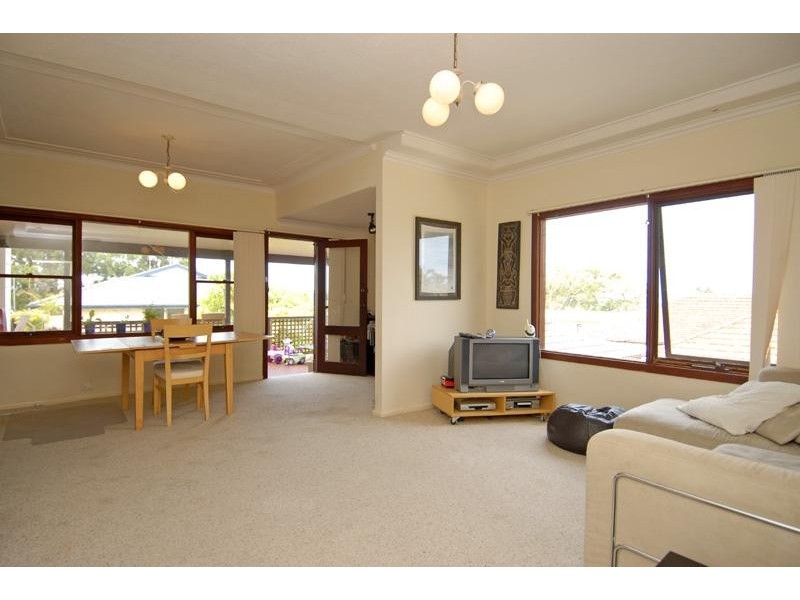 10 Greenwood Avenue, Narraweena NSW 2099