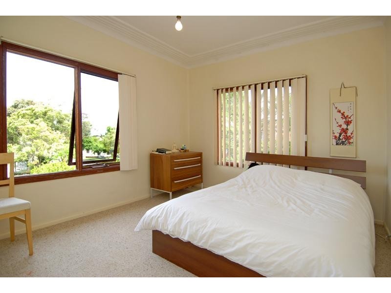 10 Greenwood Avenue, Narraweena NSW 2099