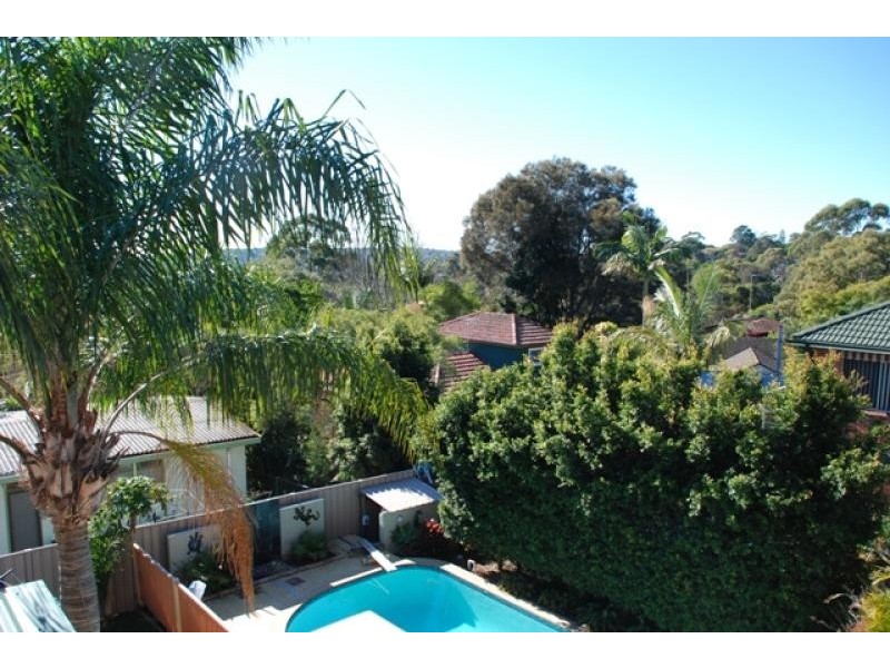 128 Parr Parade, Narraweena NSW 2099