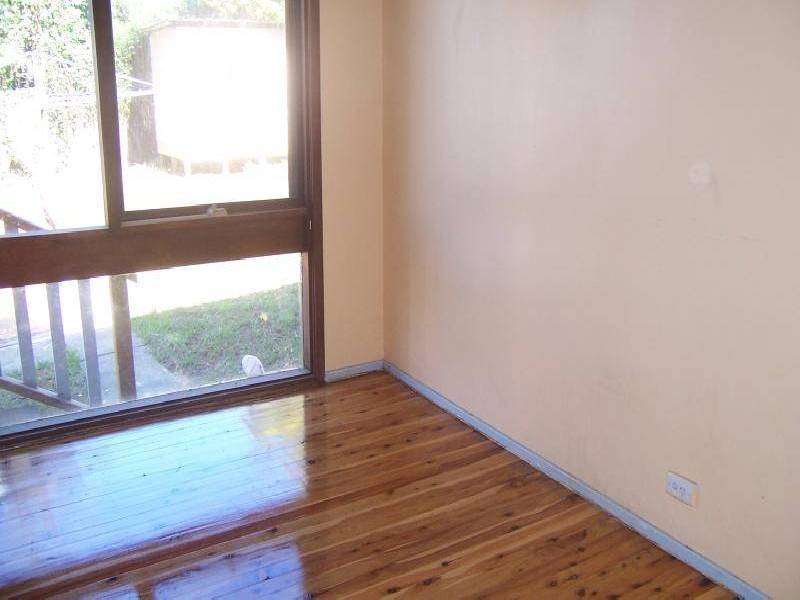 1 Deveron Place, St Andrews NSW 2566