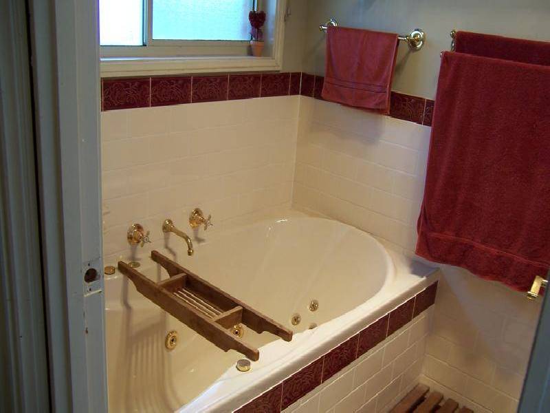 18 Tramway Drive, Currans Hill NSW 2567