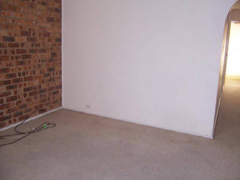 8 Missouri Street, Kearns NSW 2558