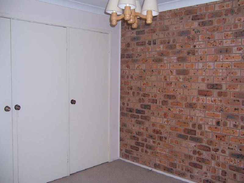 8 Missouri Street, Kearns NSW 2558