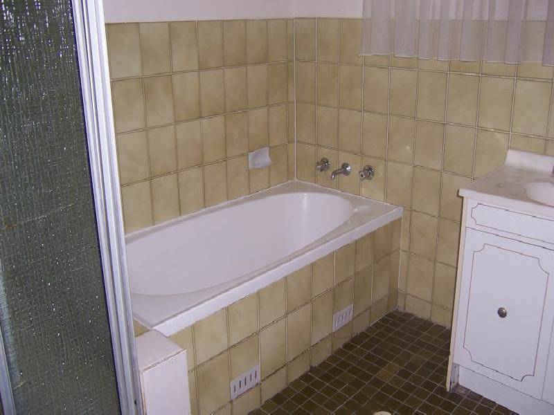 8 Missouri Street, Kearns NSW 2558