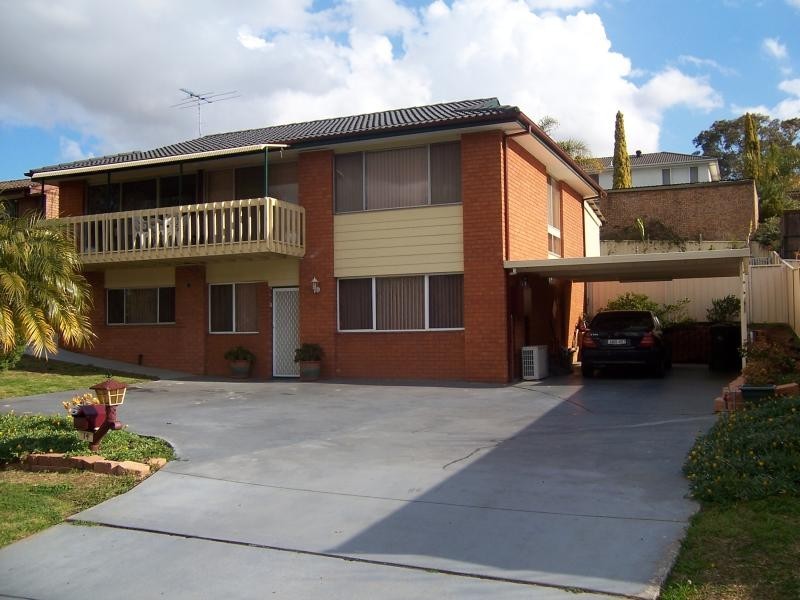 14 Lerwick Place, St Andrews NSW 2566