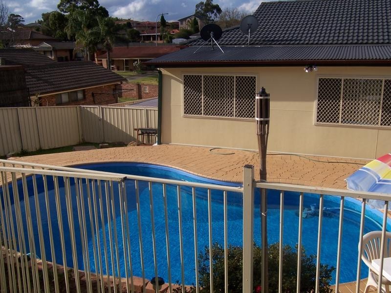 14 Lerwick Place, St Andrews NSW 2566