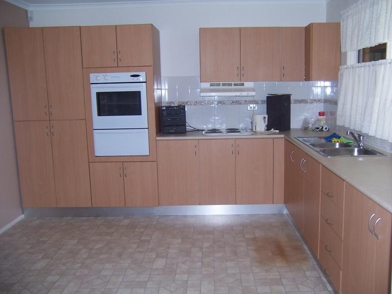 12 Inverness Place, St Andrews NSW 2566