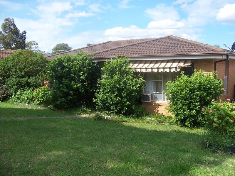 37 Bannockburn Avenue, St Andrews NSW 2566