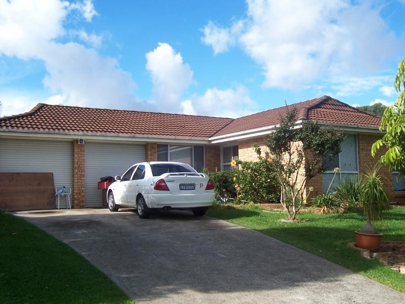 13 Armstrong Street, Raby NSW 2566