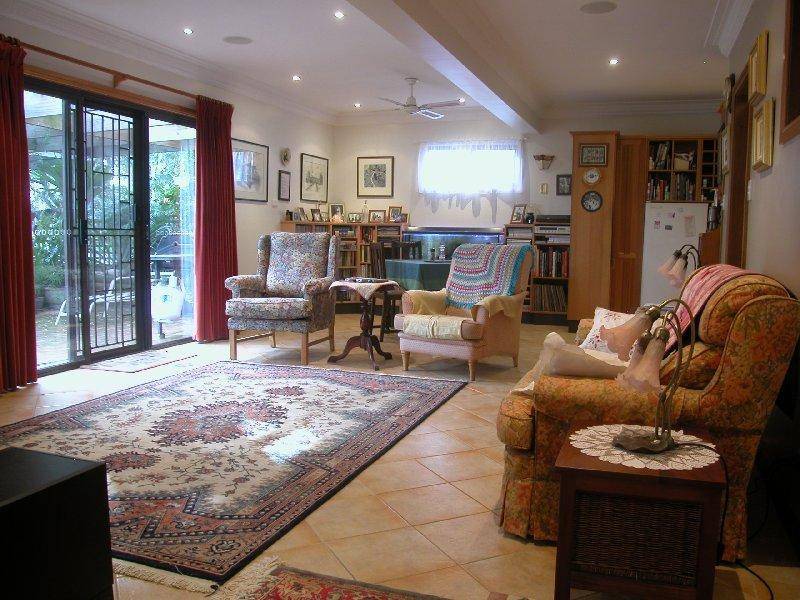 360 Spinks Road, Glossodia NSW 2756