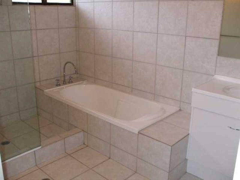 1 Pines Avenue, Cooroibah QLD 4565