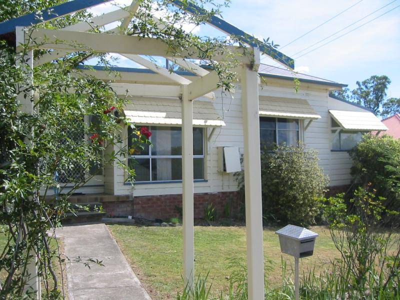 48 Myles Street, Dungog NSW 2420