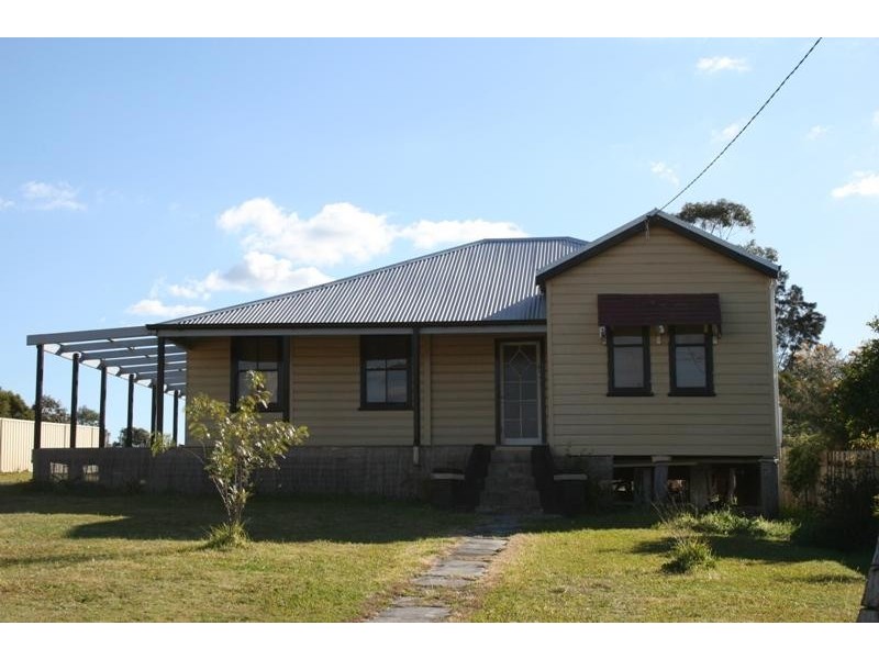 116 Lord Street, Dungog NSW 2420