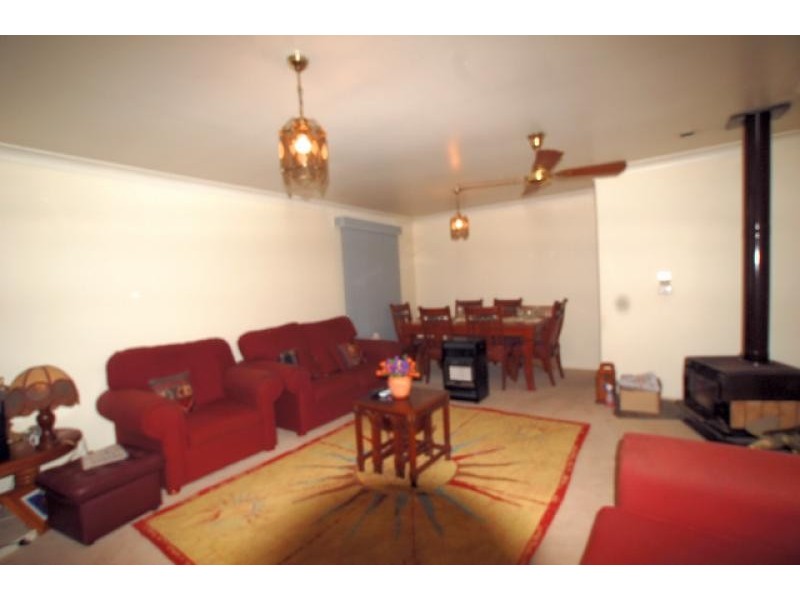 7 Maxwell Street, Macquarie Fields NSW 2564