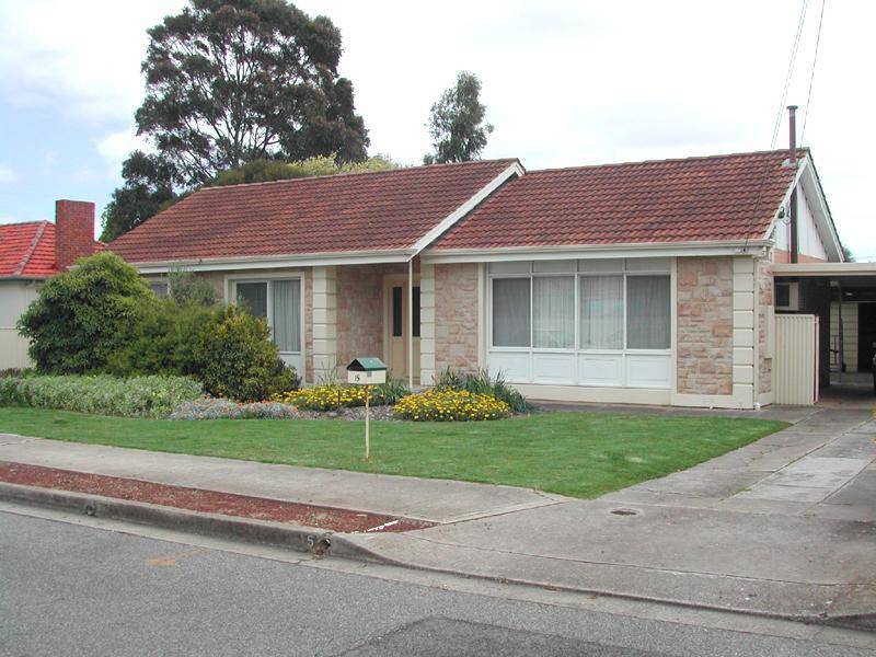 15 Livingstone Street, Glengowrie SA 5044