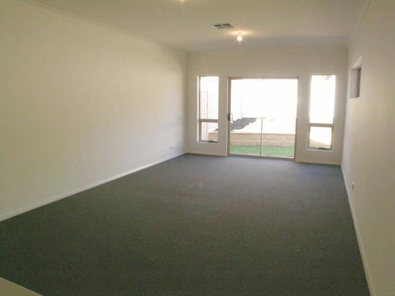 10 Shinnick Street, Dover Gardens SA 5048