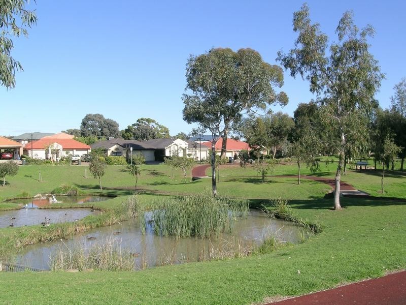 4 Abbey Road, Mitchell Park SA 5043