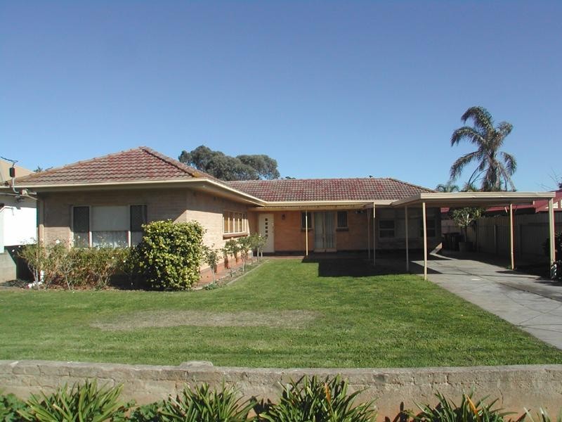 4 Fourth Avenue, Warradale SA 5046
