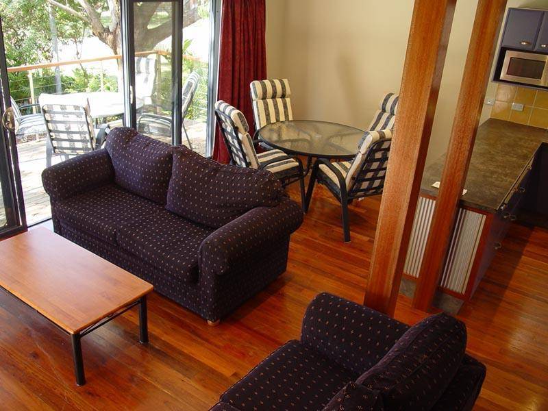 8 Sundeck Avenue, Hawks Nest NSW 2324