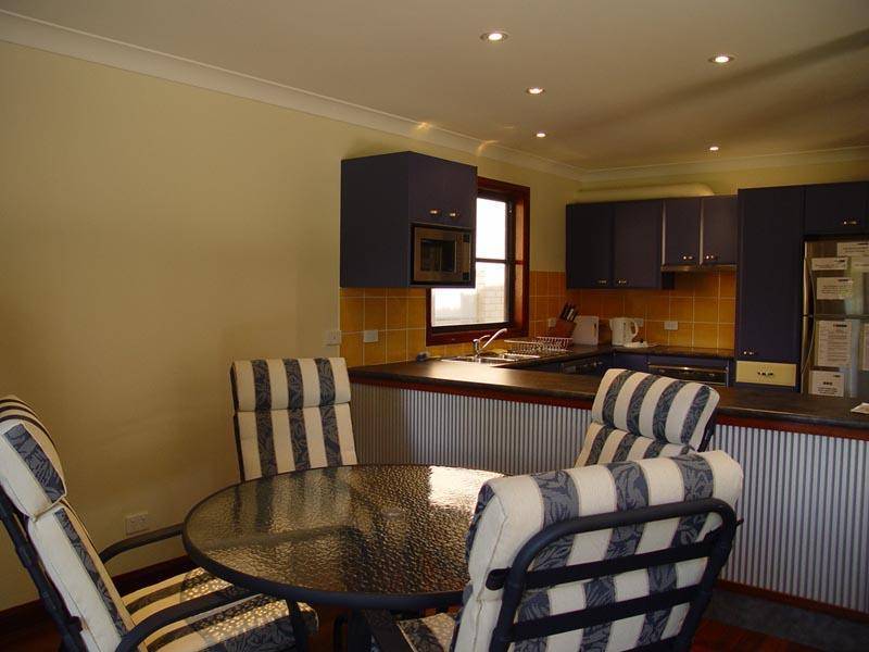 8 Sundeck Avenue, Hawks Nest NSW 2324