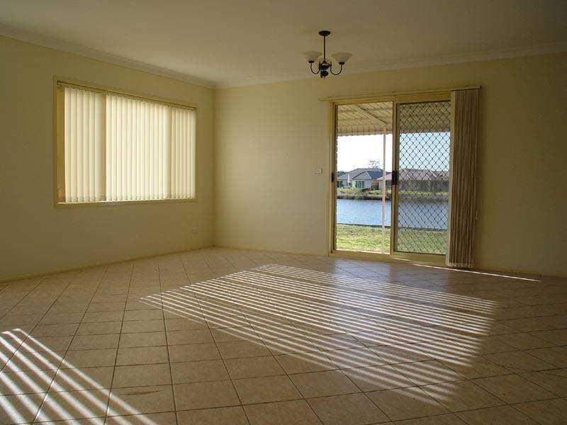 15 Admiralty Avenue, Tea Gardens NSW 2324