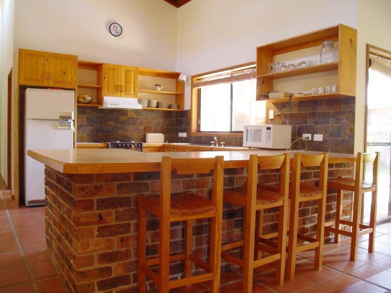 6 Carinya Close, Hawks Nest NSW 2324