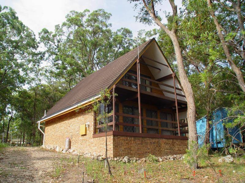 3 The Esplanade, North Arm Cove NSW 2324