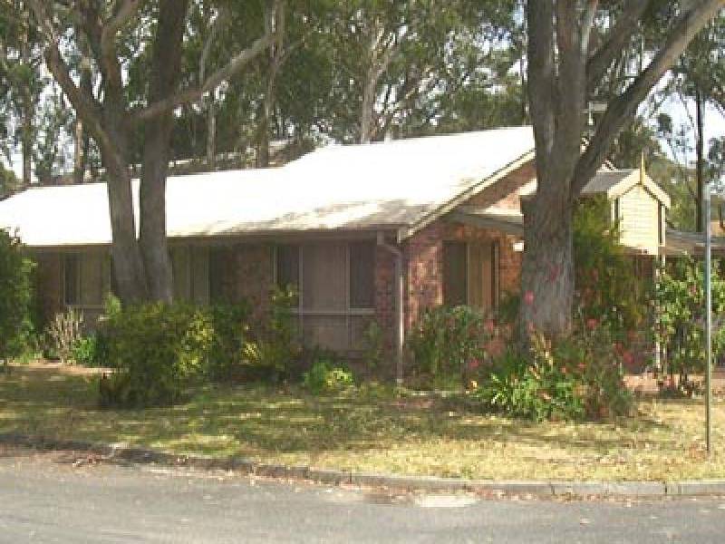 49 Albatross Avenue, Hawks Nest NSW 2324