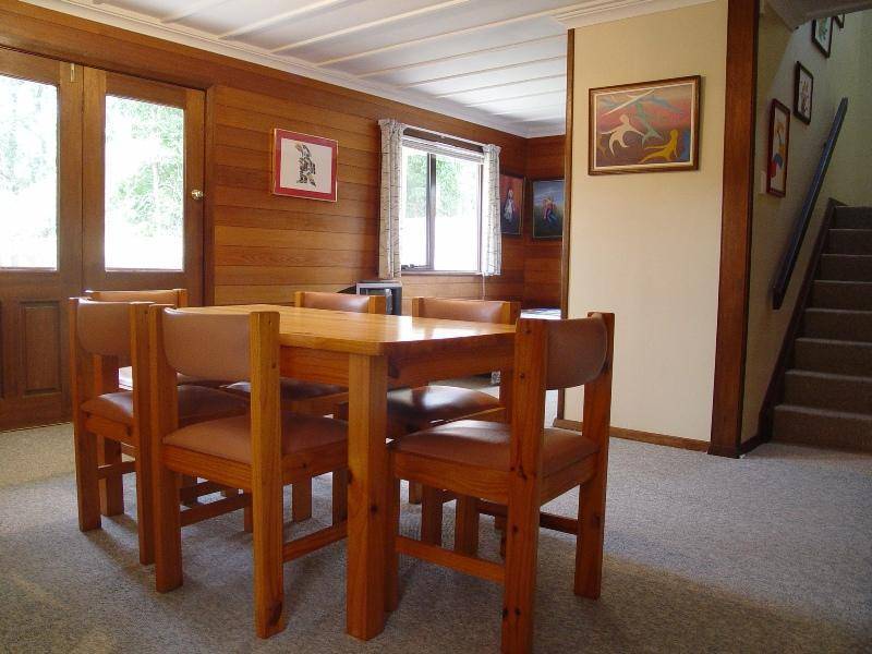 11 Carinya Close, Hawks Nest NSW 2324