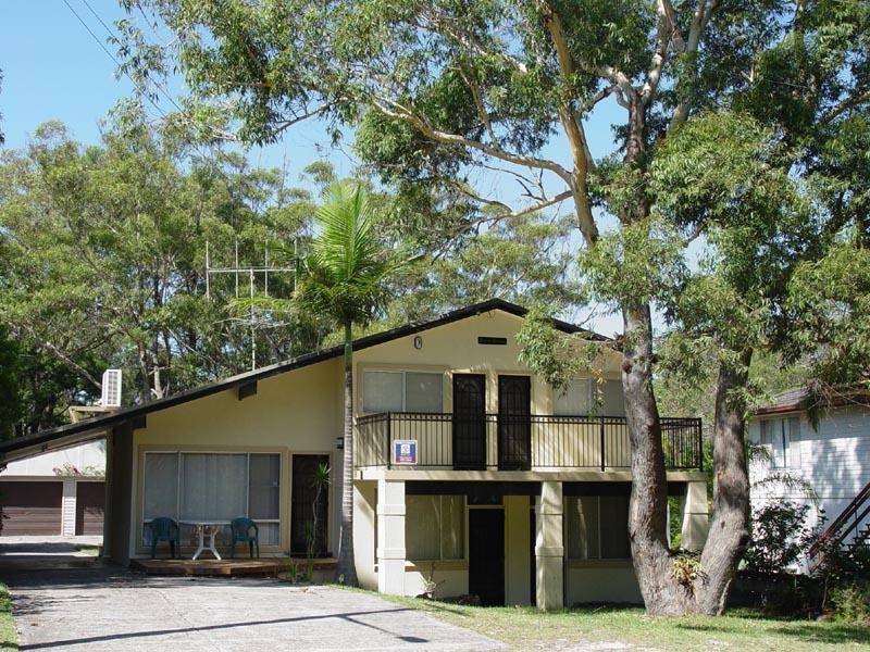 54 Yamba Street, Hawks Nest NSW 2324