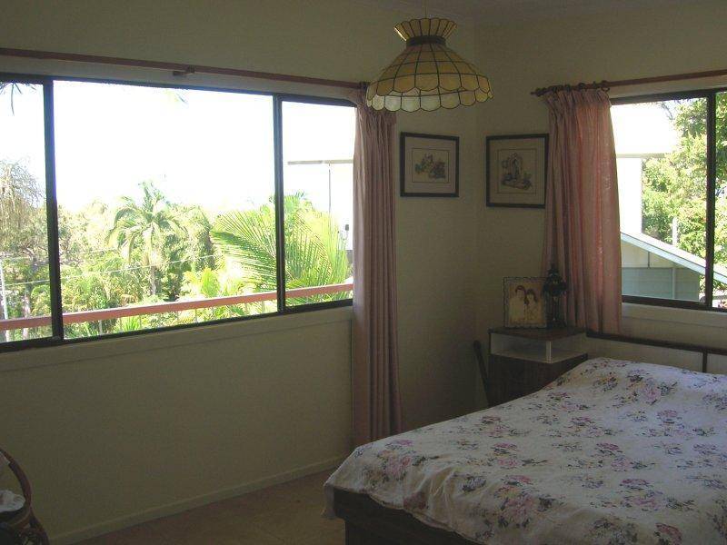 4 Opalia Court, Nelly Bay QLD 4819