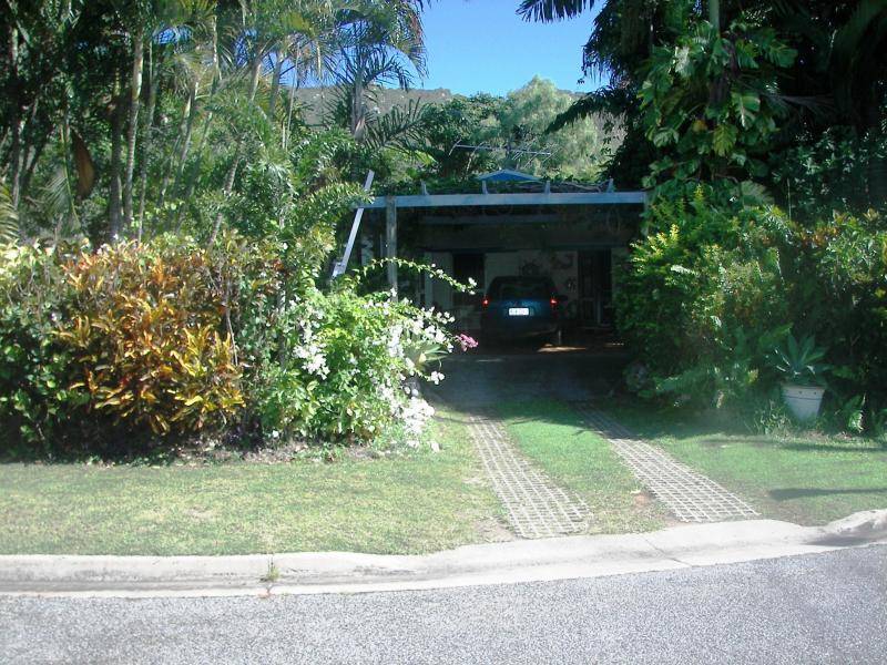 6 Gustav Court, Magnetic Island QLD 4819