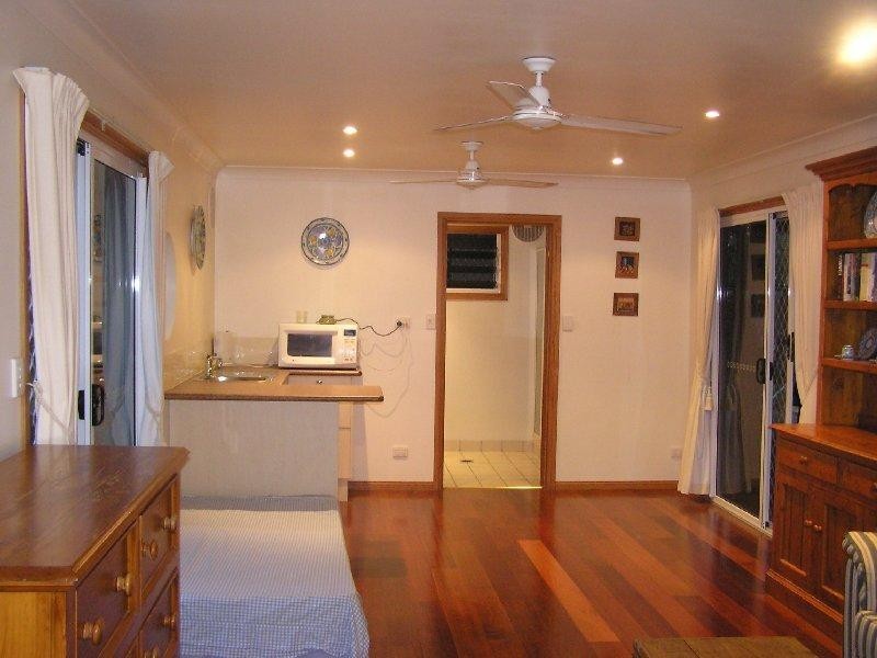 1 Trana Court, Magnetic Island QLD 4819