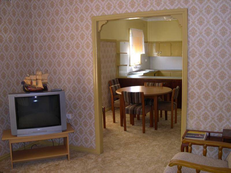 8 Weaver Street, Lismore NSW 2480