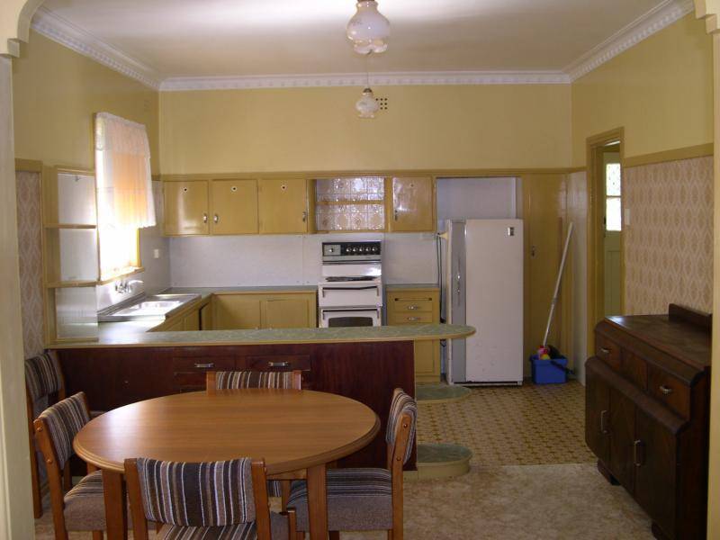 8 Weaver Street, Lismore NSW 2480