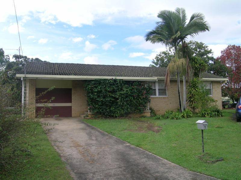 7 Eastside Place, East Lismore NSW 2480